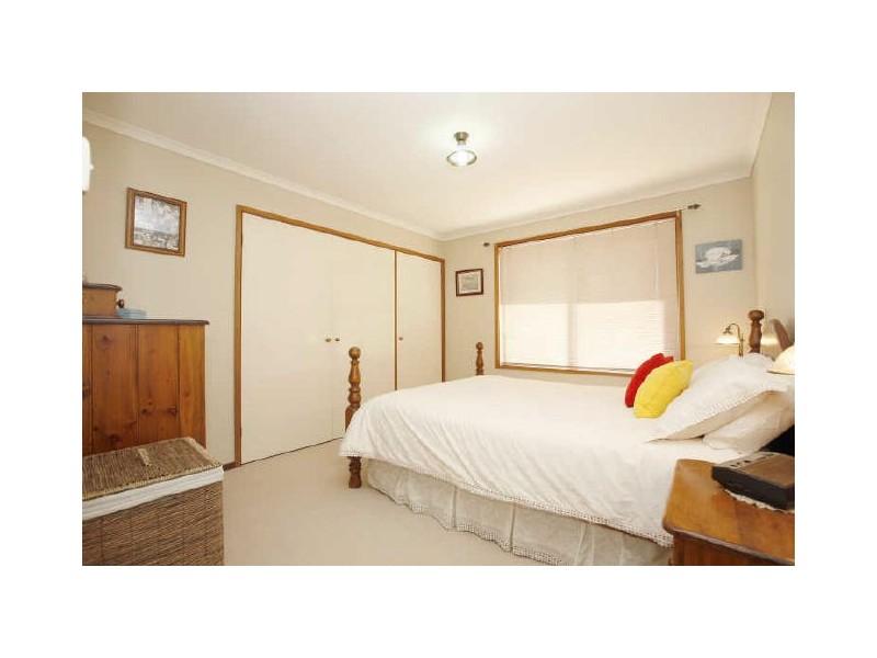 1 Clutterbuck Crescent, Oxley ACT 2903