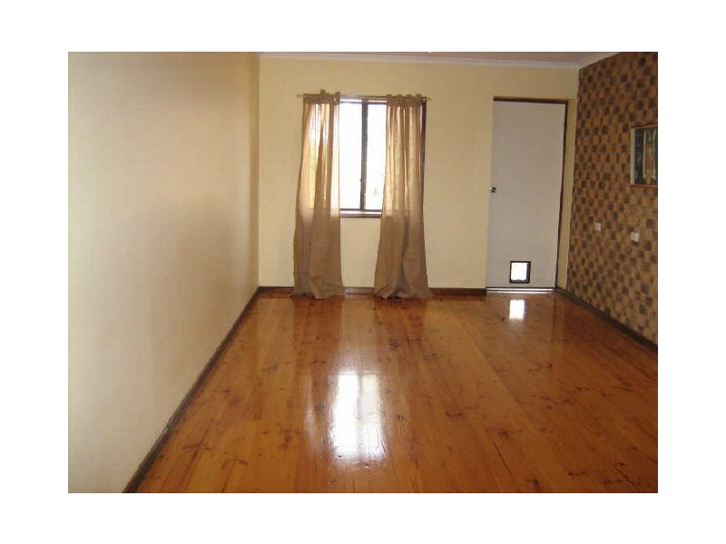 24 Nunan Crescent, Oxley ACT 2903