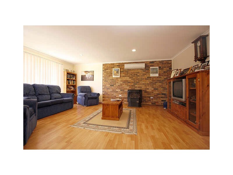 3 Welsby Place, Fadden ACT 2904