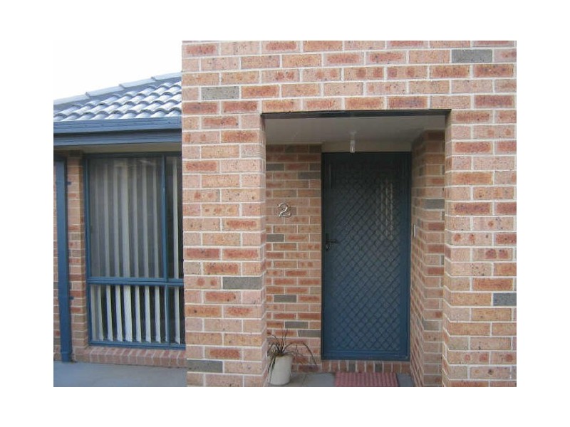 2/58 Betty Maloney Crescent, Banks ACT 2906