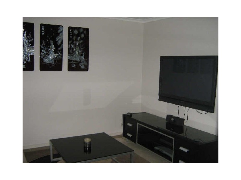 2/58 Betty Maloney Crescent, Banks ACT 2906