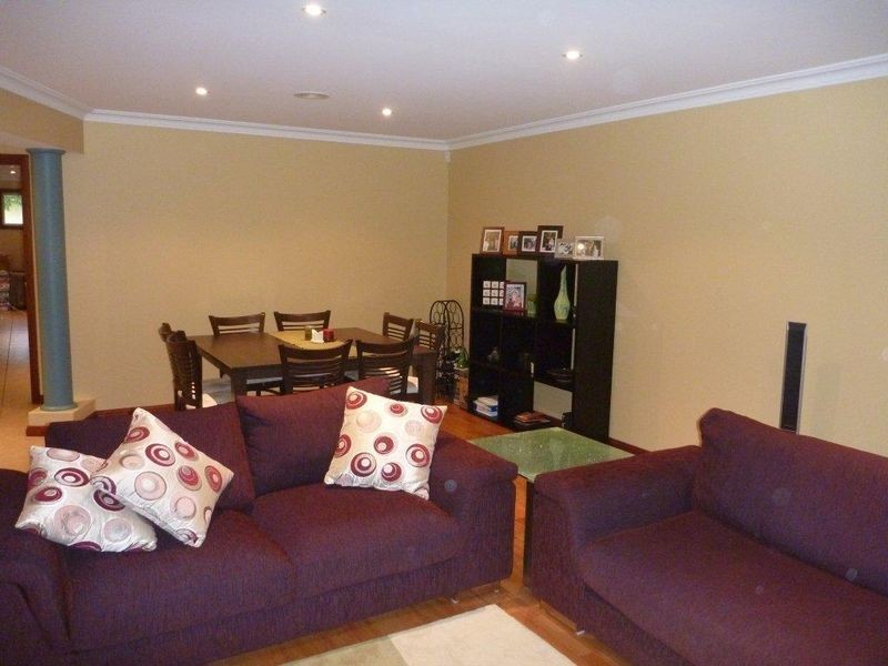 9 Kennerley Street, Curtin ACT 2605