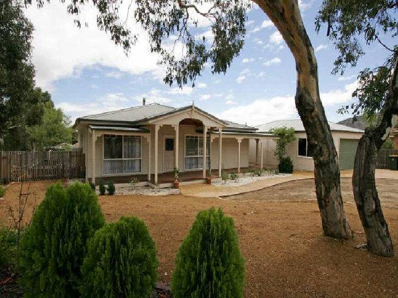 10 Littler Place, Banks ACT 2906