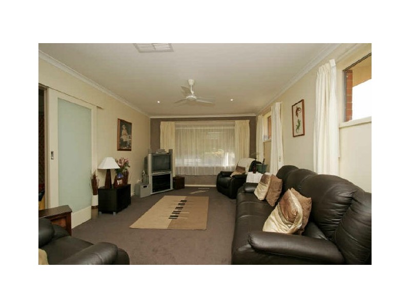 26 Woodger Parade, Queanbeyan NSW 2620