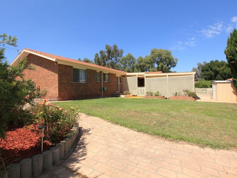 61 Kingscote Crescent, Bonython ACT 2905