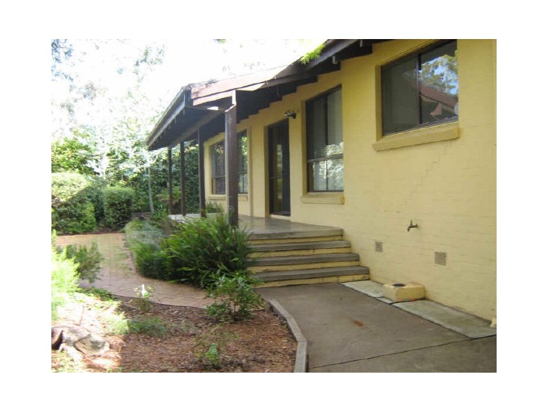 111 Sternberg Crescent, Wanniassa ACT 2903