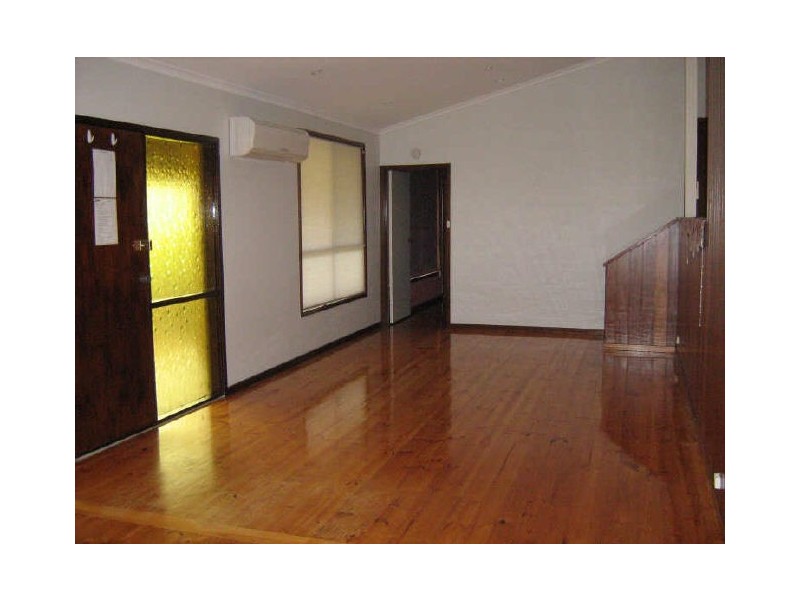 111 Sternberg Crescent, Wanniassa ACT 2903