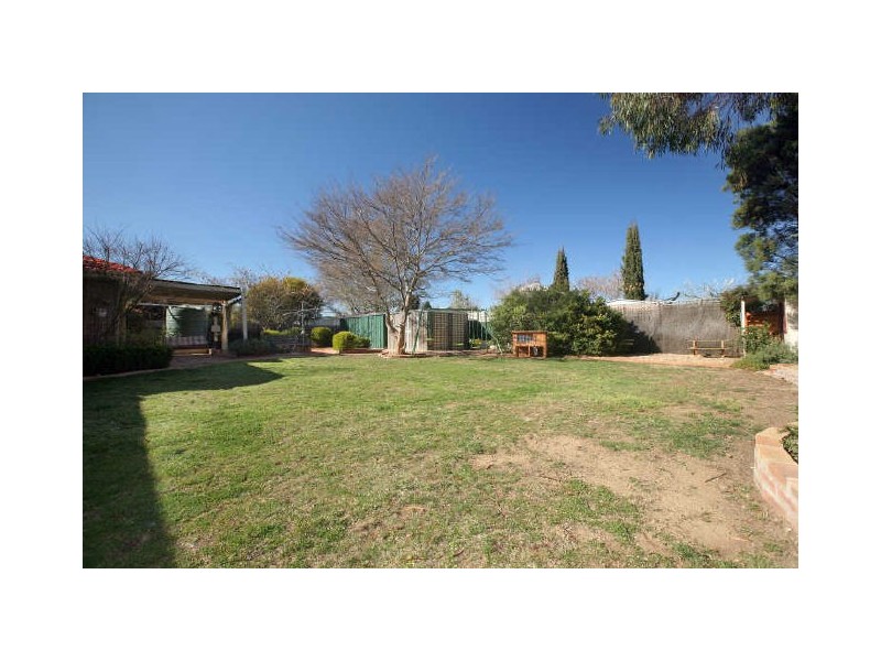 67 Lewis Luxton Avenue, Gordon ACT 2906