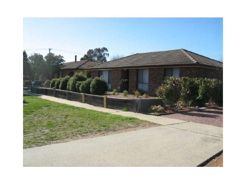 12 Heagney Crescent, Chisholm ACT 2905