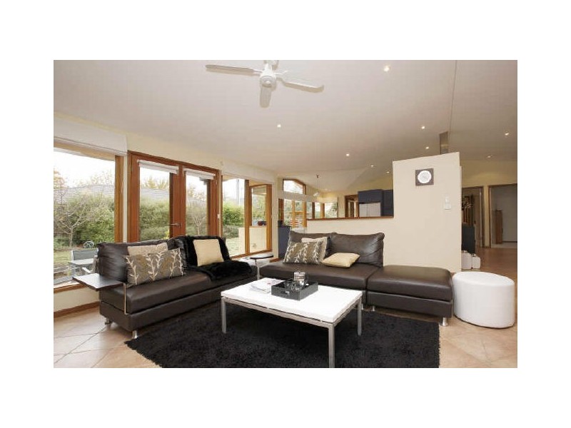 1 Boronia Drive, O’connor WA 6163