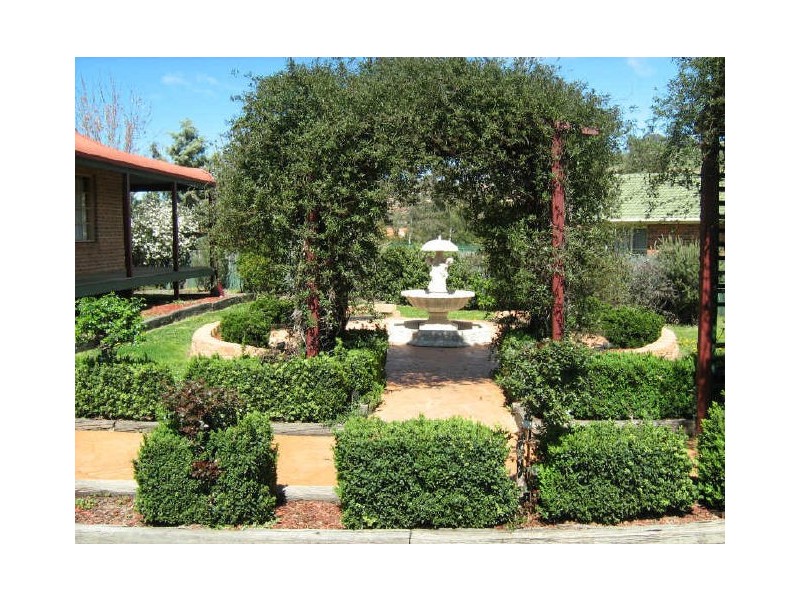 23 Saggers Close, Gordon ACT 2906