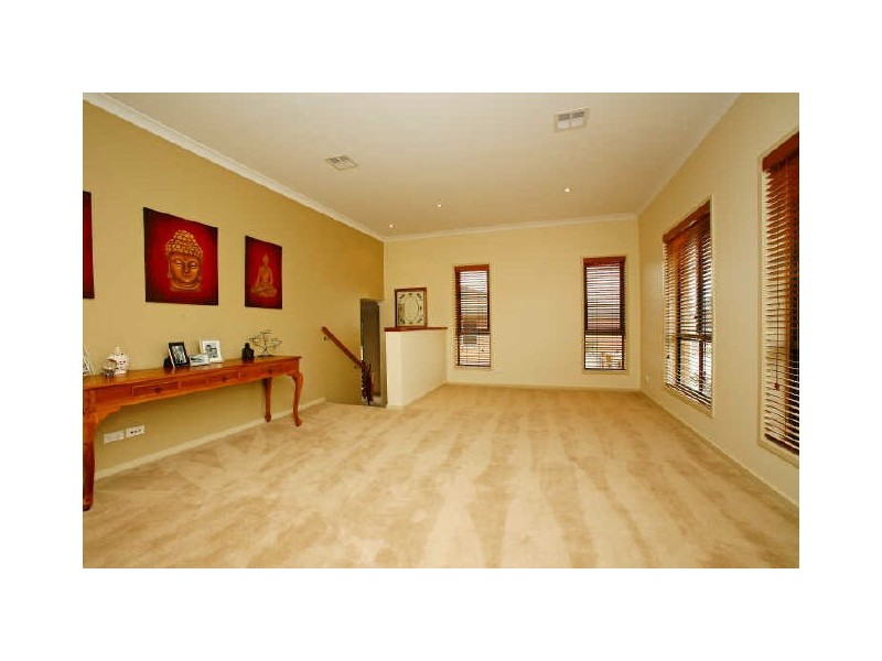 43 Carolyn Jackson Drive, Jerrabomberra NSW 2619