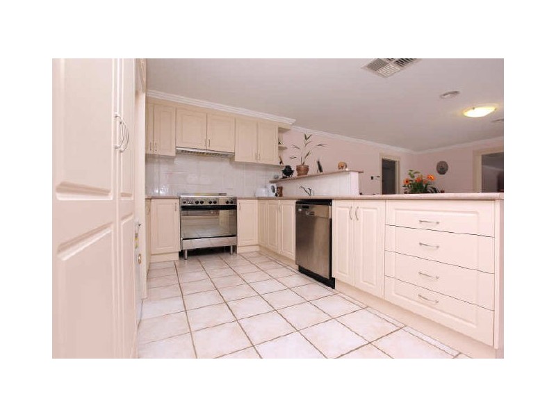 5 Banyule Grove, Conder ACT 2906