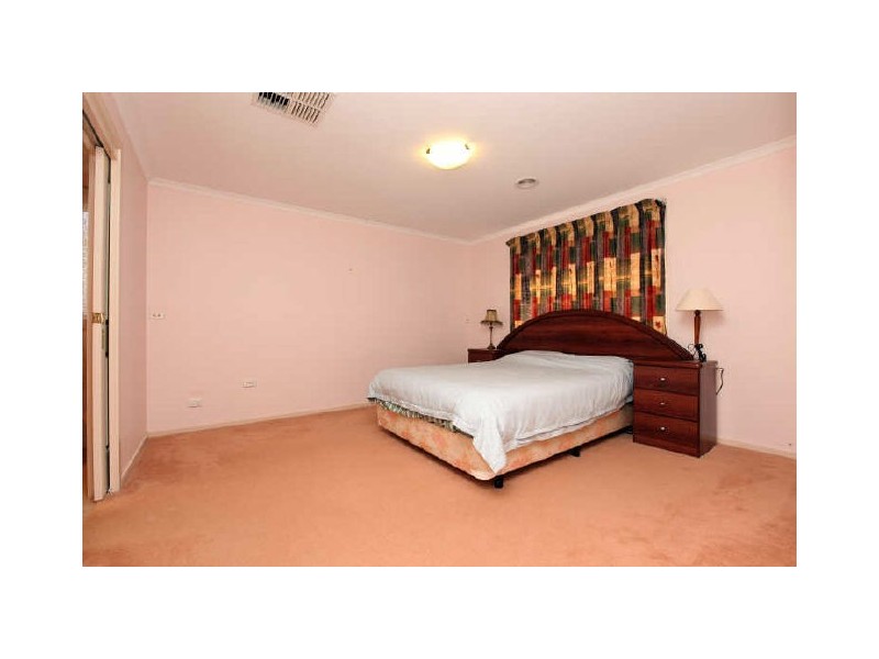 5 Banyule Grove, Conder ACT 2906