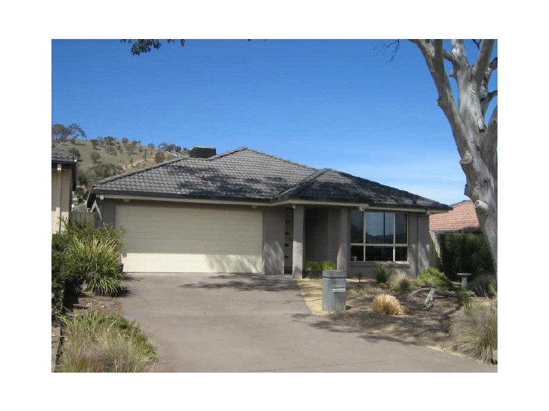 16 Angell Place, Banks ACT 2906