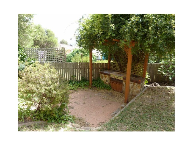 27 Casey Crescent, Calwell ACT 2905