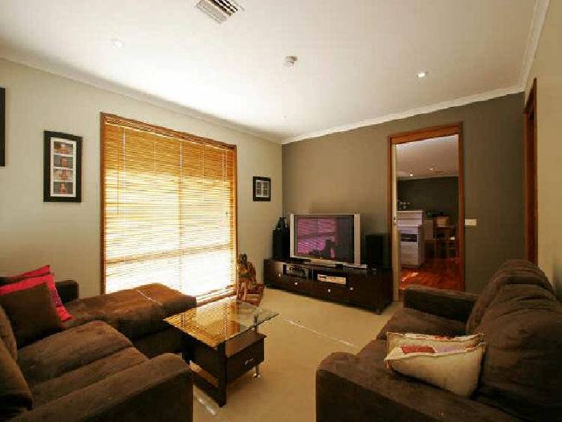 6 Snowgum Place, Jerrabomberra NSW 2619