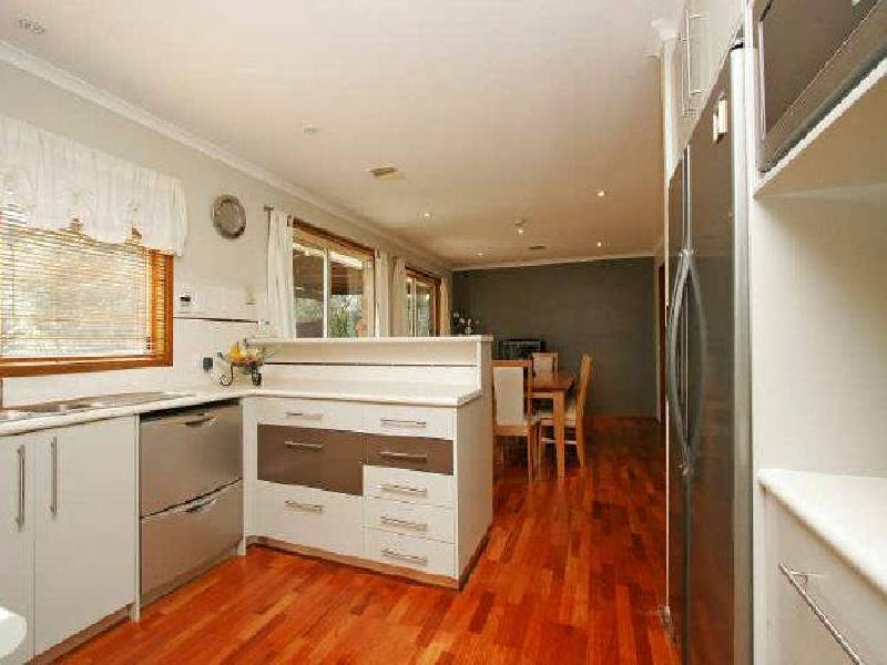 6 Snowgum Place, Jerrabomberra NSW 2619