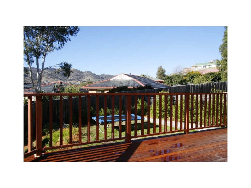8 Lott Place, Gordon ACT 2906