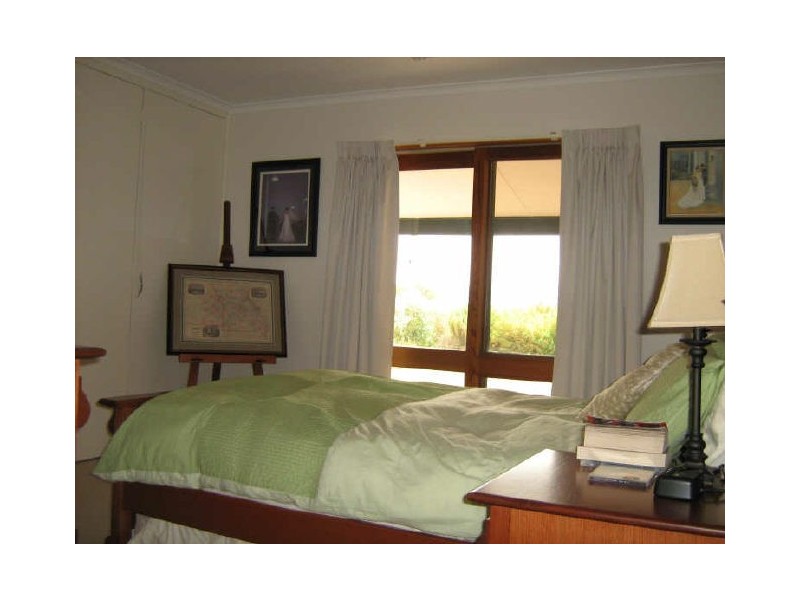 16 Adamson Street, Wanniassa ACT 2903