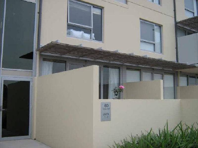 17 Sky Plaza, 100-102 Corinna Street, Phillip ACT 2606