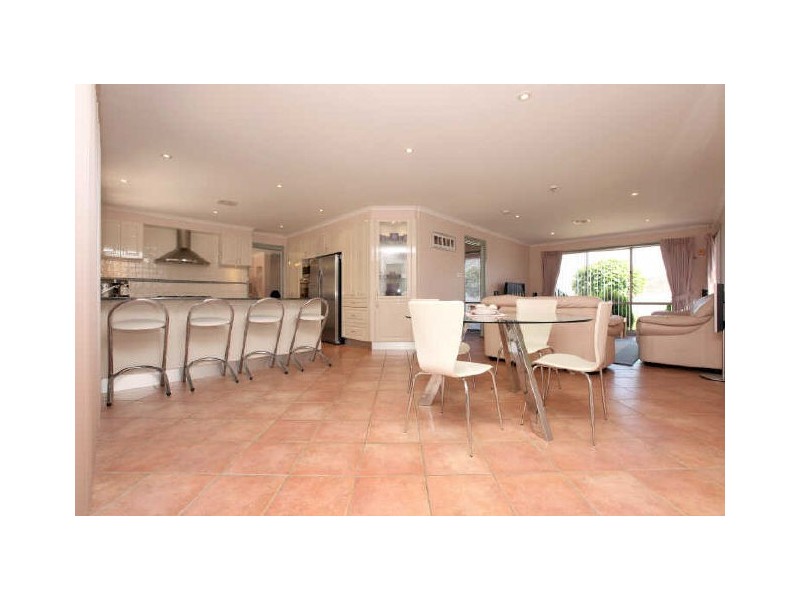 24 Aldor Green, Conder ACT 2906