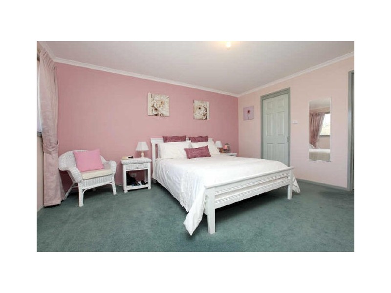 24 Aldor Green, Conder ACT 2906