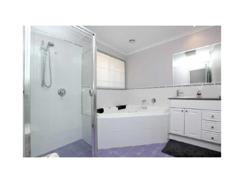 24 Aldor Green, Conder ACT 2906