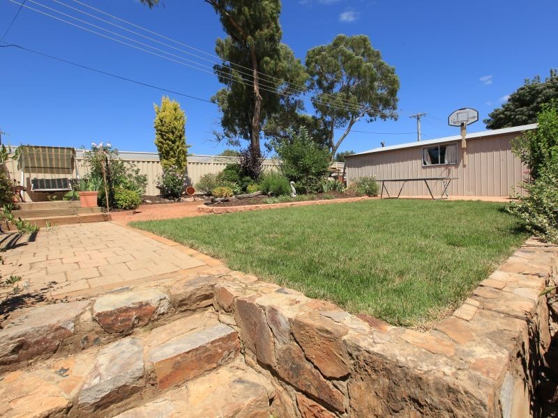 40 Hadleigh Circuit, Isabella Plains ACT 2905