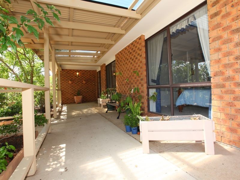 40 Hadleigh Circuit, Isabella Plains ACT 2905