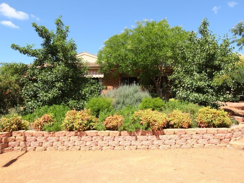 40 Hadleigh Circuit, Isabella Plains ACT 2905