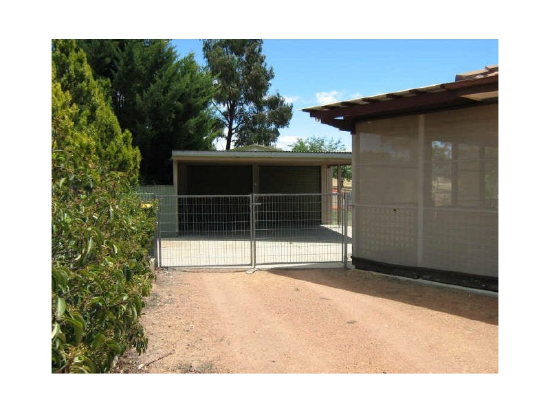 4 Southwood Retreat, Bonython ACT 2905