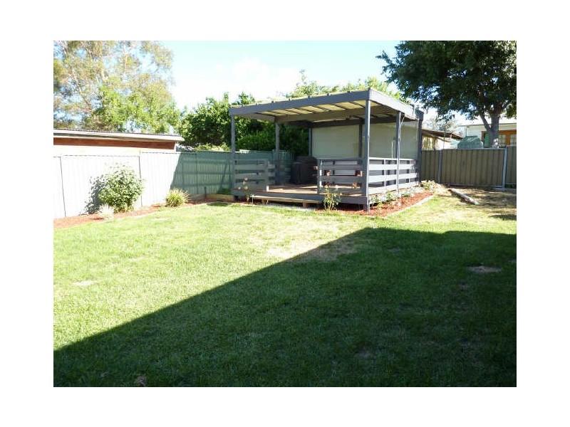 30 Glebe Avenue, Queanbeyan NSW 2620