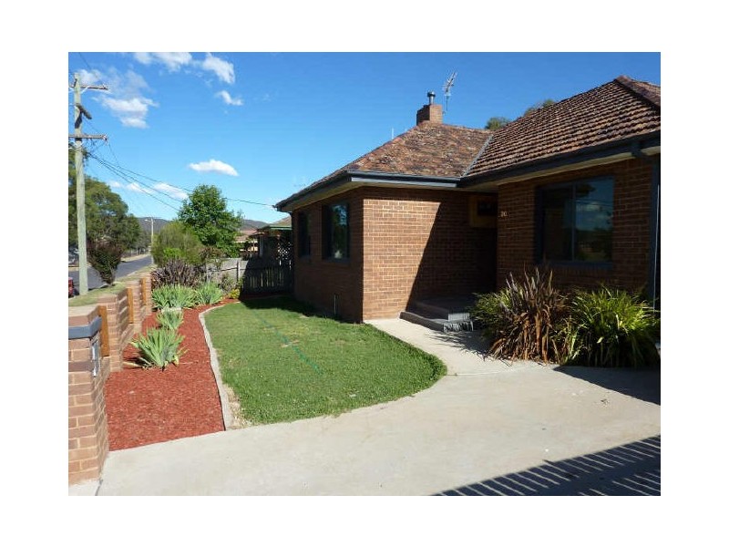 30 Glebe Avenue, Queanbeyan NSW 2620