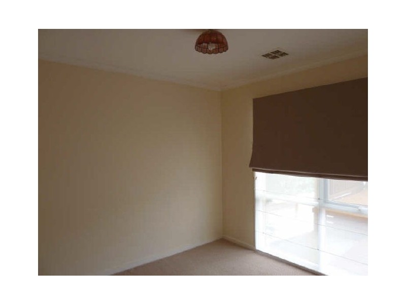 5 Henning Place, Kambah ACT 2902