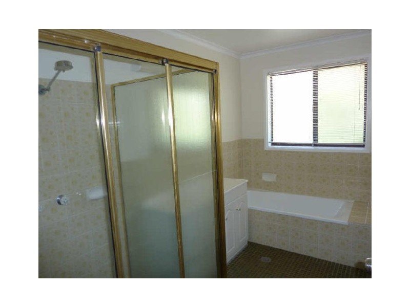 5 Henning Place, Kambah ACT 2902