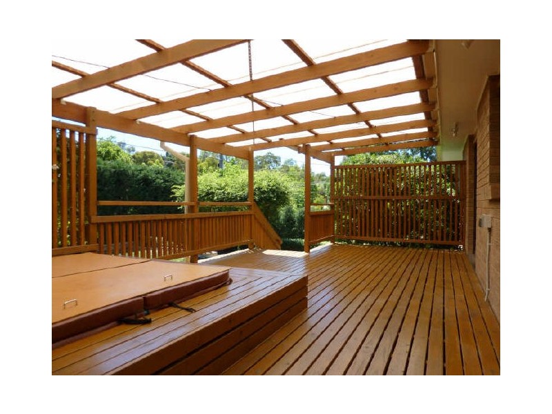 5 Henning Place, Kambah ACT 2902