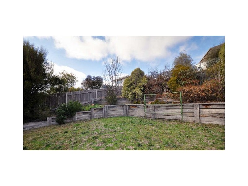 8 Callaway Crescent, Gordon ACT 2906