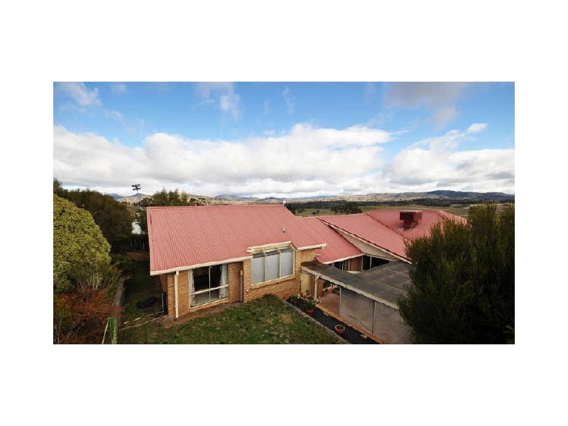 8 Callaway Crescent, Gordon ACT 2906