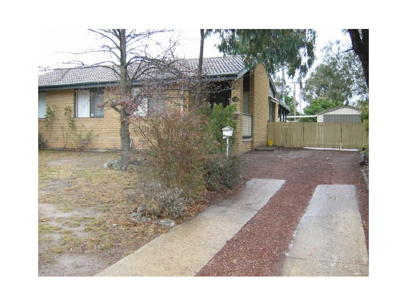 100 Clive Steele Avenue, Monash ACT 2904