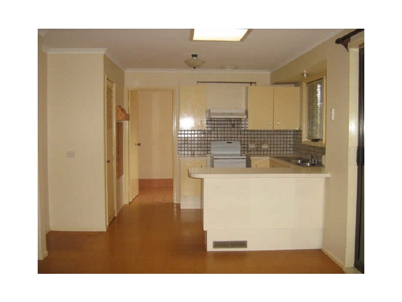 100 Clive Steele Avenue, Monash ACT 2904