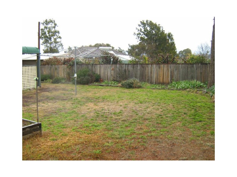 100 Clive Steele Avenue, Monash ACT 2904