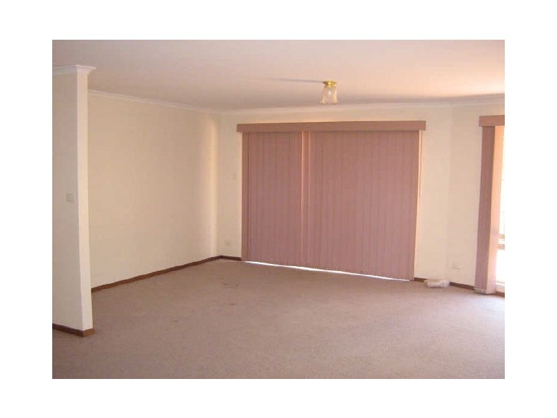 13/15 Tenison Woods Circuit, Bonython ACT 2905