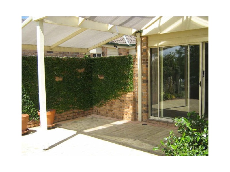 17 Grounds Crescent, Greenway ACT 2900