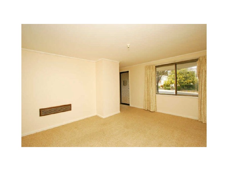 2 Bolton Place, Wanniassa ACT 2903