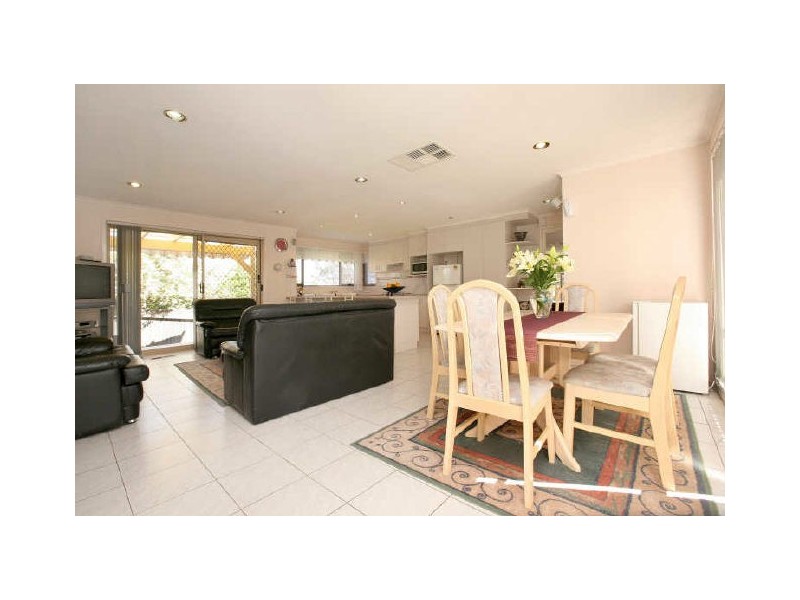 20 Parfitt Crescent, Calwell ACT 2905