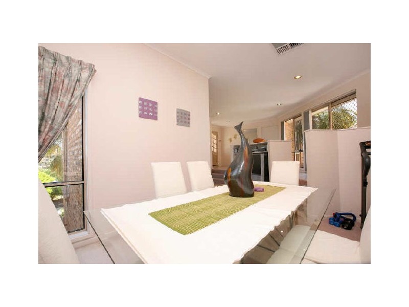 20 Parfitt Crescent, Calwell ACT 2905