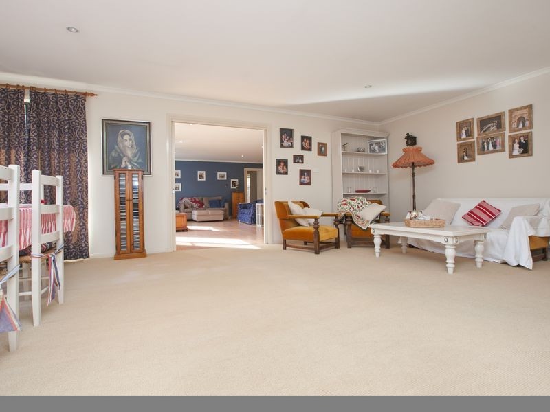 19 Rollins Place, Gordon ACT 2906