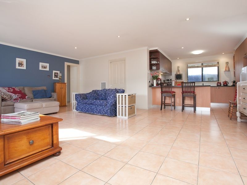 19 Rollins Place, Gordon ACT 2906