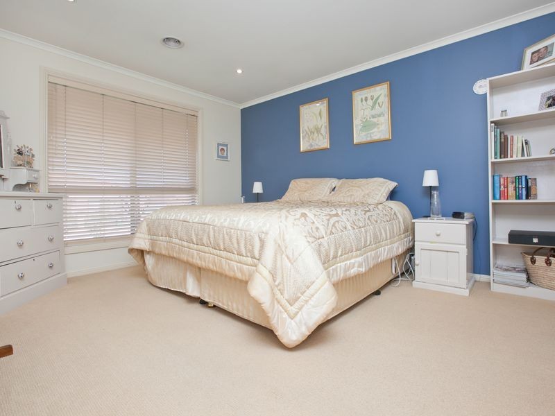 19 Rollins Place, Gordon ACT 2906